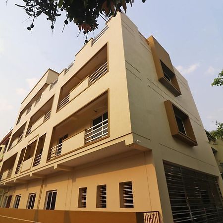 Oyo Hotel Ayush Palace Cuttack Exterior foto